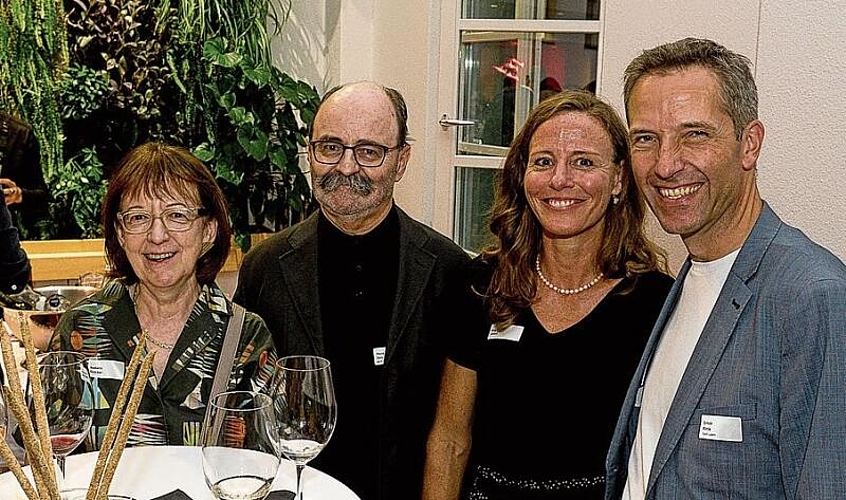 Von links: Isabella Stricker, alt Bürgerratsschreiber Hans Stricker, Brigitta Cefalo und Kommunikationschef Simon Rimle, Stadt Luzern.