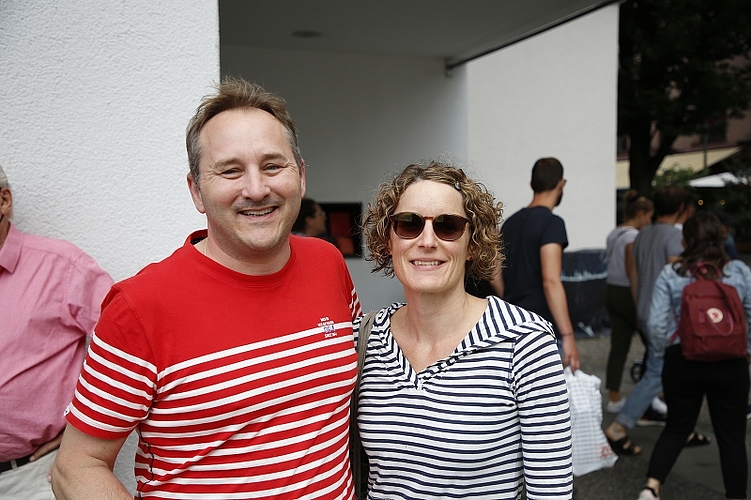 Martin und Anna Einsiedler sind gespannt auf die bald eintreffenden Theatergruppen. 
