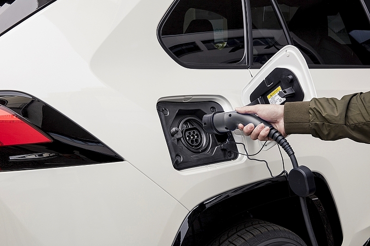 Im Test waren rein elektrisch jeweils rund 60 Kilometer möglich.
