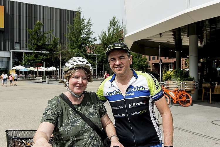 Silvia Breschan suchte mit ihrem Mann Günter vom Cycling Club Rontal ein Velo für die Tochter.
