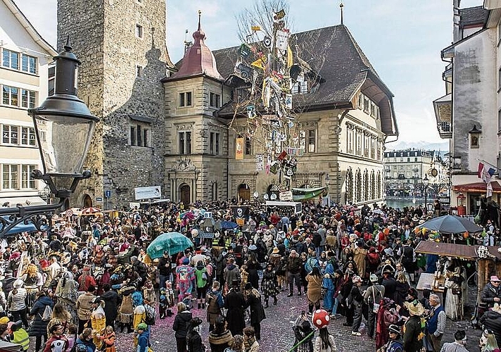 Die Lozärner Fasnacht findet von 8. bis 13. Februar statt. Bild: Bruno Gisi