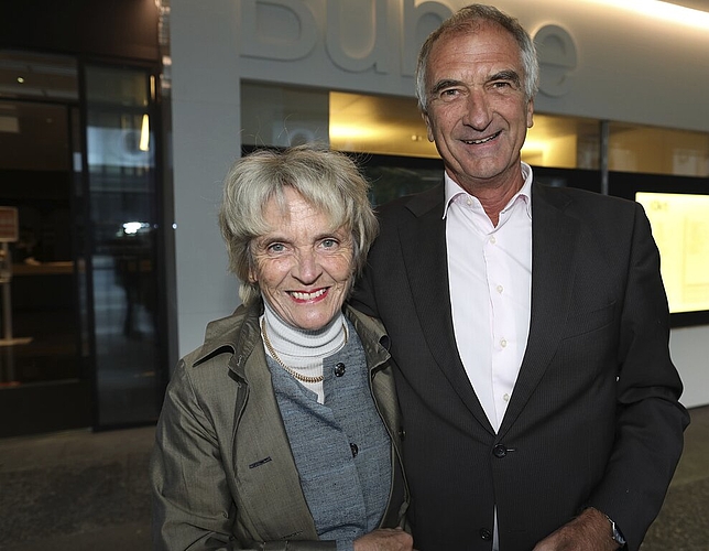 Mitglieder des LT-Beirats sind natürlich zugegen an der verheissungsvollen Premiere: Jürg und Sibylle Meyer.
