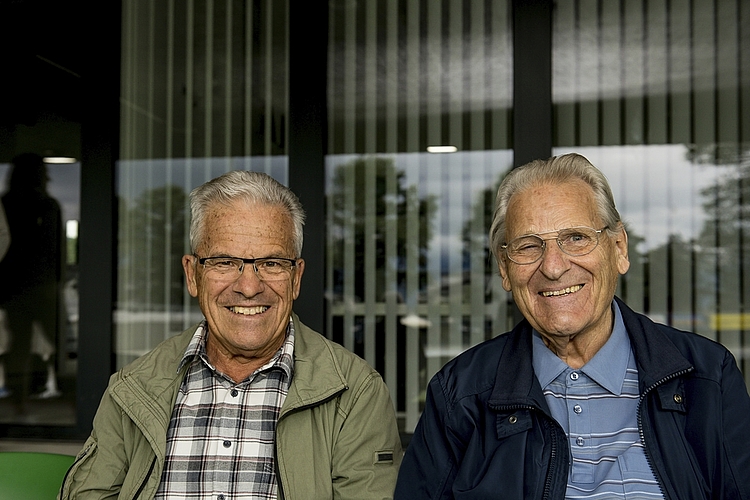 Erich Herzog und Gerri Doppmann (v. l.): Gerri erinnert sich gerne an die Zeit, als er vor 60 Jahren noch selber Fussball spielte.
