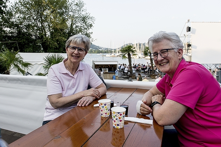 «Einige Stunden Ferienstimmung», meinten Marlis Portmann (links) und Brunhilde Ahle zur Atmosphäre im Tribschen.
