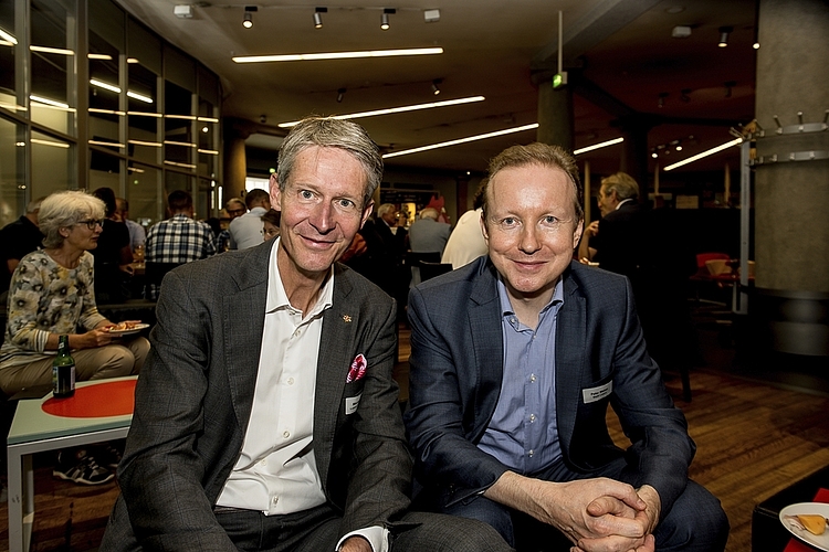 Das erste Date mit seiner Frau hatte Marcel Perren (l.), Tourismusdirektor Luzern, beim Löwendenkmal. Auf dem Bild mit Peter Weber, Beauftragter für Wirtschaftsfragen Stadt Luzern.
