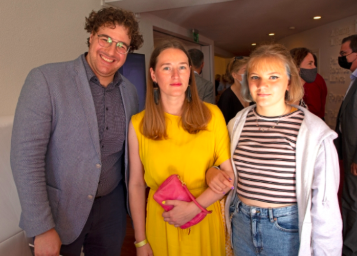 «Es wäre toll, bald wieder einmal hier zu singen», sagte der international sehr gefragte Luzern Tenor Mauro Peter mit Floor Tanner und Matilda Lanz (rechts).
