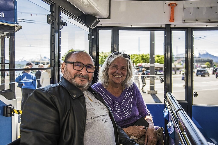 Echte Luzerner sind Hanspeter Thürig und Eva Zibung. Dennoch war die Tour im City-Train am Samstag eine Premiere.
