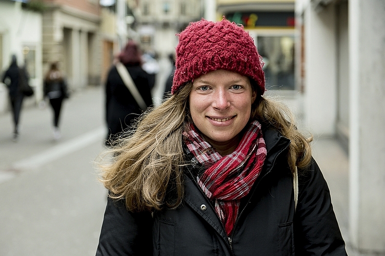 Valerie Beck plant für den Einkauf mehr Zeit ein, wenn sie bei regionalen Anbietern direkt auf dem Hof einkauft.
