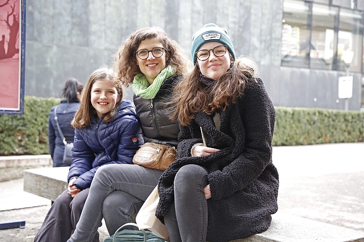 Vor allem die beiden Töchter freuten sich auf eine Shoppingtour in der Altstadt: Jill, Bettina und Liv Mäder (v. l.).
