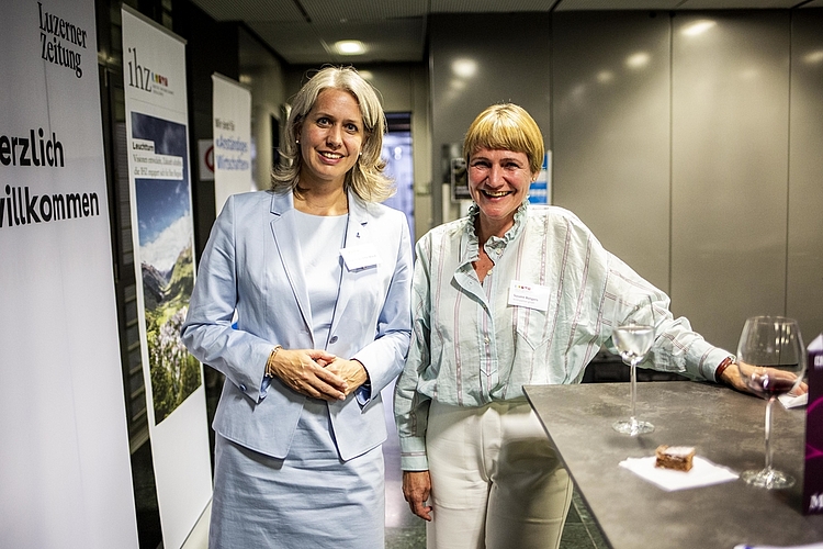 Franziska Bitzi, Luzerner Stadträtin (links), und Susann Bongers von der Bcompanion GmbH empfinden die Stimmabgabe aus ökonomischer Sicht als eindeutige Sache.
