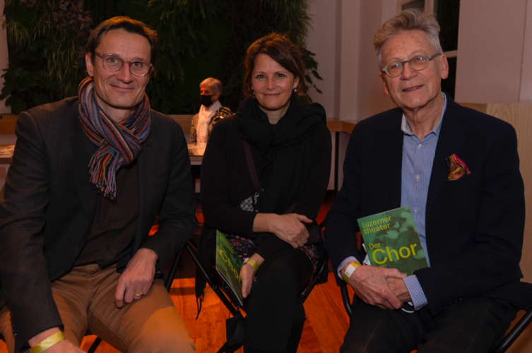 Von links: Jost Huwyler, Stiftungsrat Luzerner Theater, Andrea Huwyler und Philipp Zingg, Präsident Theaterclub Luzern.
