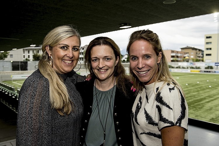 Die SCK-Powerfrauen (v. l.): Sandra Zuberbühler (Leiterin SCK Shop), Martina Lustenberger (ehrenamtliche Mitarbeiterin) und Kirsten Meier (Leiterin Administration).
