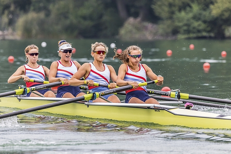 Olivia Nacht, Salome Ulrich, Lisa Lötscher und Fabienne Schweizer (v. l. n. r) gewannen den Schweizer-Meister-Titel im Vierer ohne Steuerfrau bei der Elite. Mit Fabienne Schweizer und Lisa Lötscher (beide Seeclub Luzern) werden vom 15. bis 17. Mai auf dem Rotsee an der «Final Olympia Qualification Regatta» zwei Luzernerinnen im Doppelvierer um ein Olympia-Ticket kämpfen.
