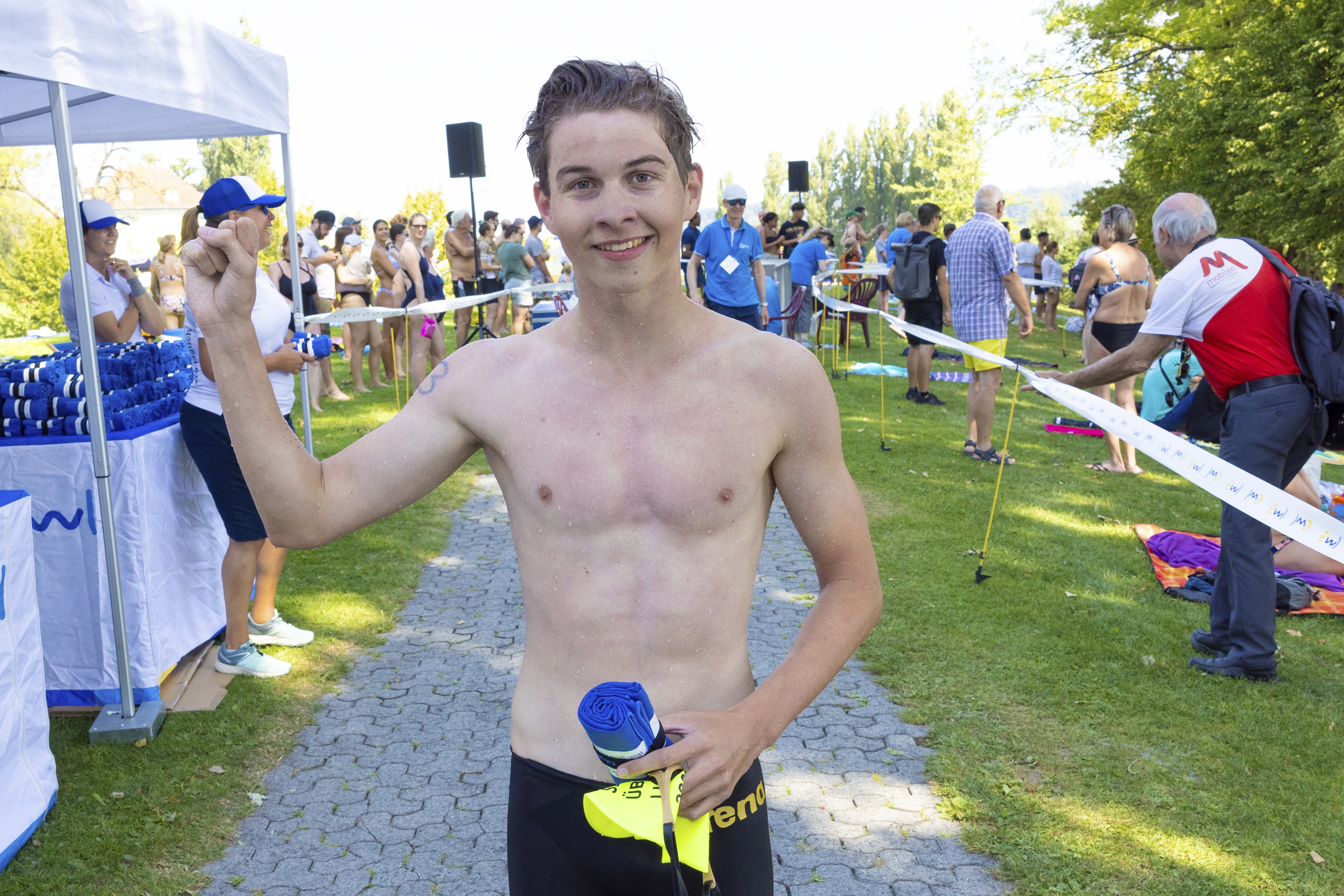 Gesamtsieger wurde – wie im Vorjahr – der 16-jährige Erich Köhler des Swim Team Lucerne aus Meggen. Seine Siegerzeit: 15 Minuten, 26 Sekunden. Letztes Jahr war er rund 10 Sekunden schneller.