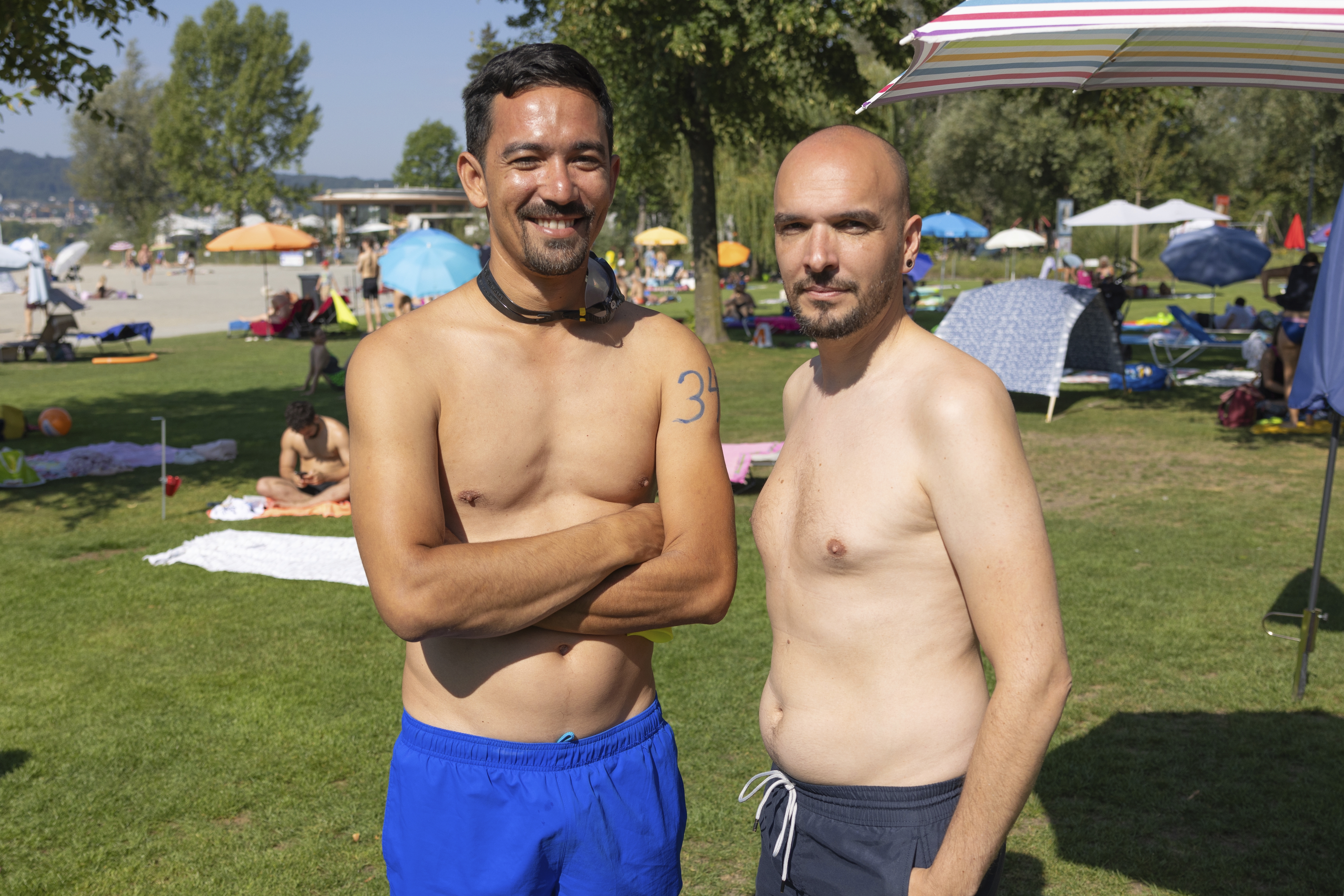 Rachman Lustenberger (l.) aus der Stadt Luzern und Daniel Hamzai aus Schwyz nahmen zum ersten Mal an der Seeüberquerung teil.