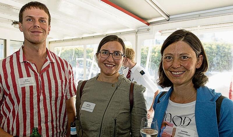 Von links: Denis und Domino Hofstetter, Hofstetter Advokatur &amp; Notariat AG, mit Franziska Lanfranchi-Röösli, Gewerbe-Treuhand AG.