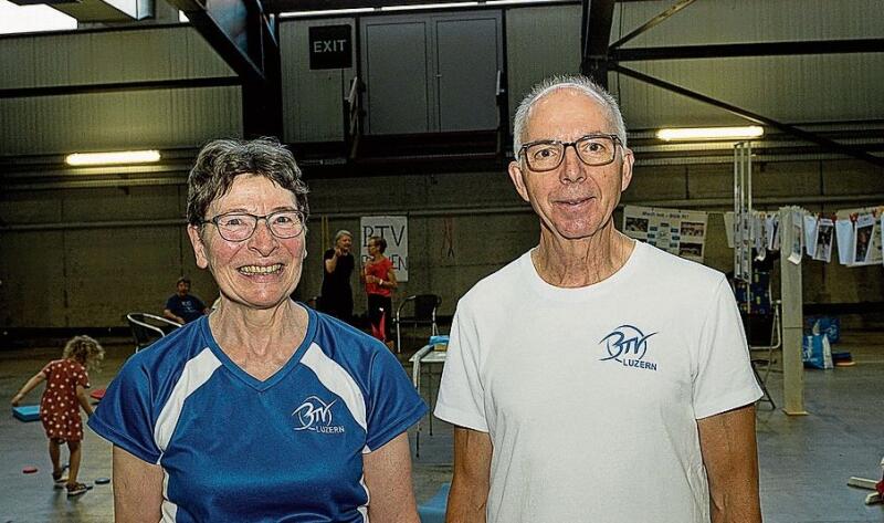 Der BTV Luzern mit Rosmarie Caduff, Präsidentin Frauenriege, und Walter Vogel, technischer Leiter Männerturnen. «Bewegung und Sport ist in jedem Alter wichtig: BTV steht dafür», meinten sie.