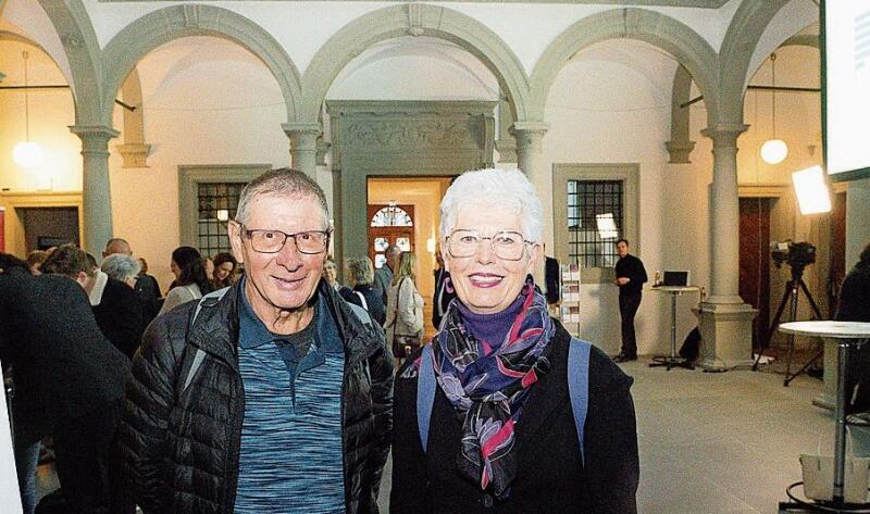 Heiri und Monika Wicki wollten die Atmosphäre live erleben und meinten, aus ihrer Sicht sollten alle Parteien in Bern vertreten sein.