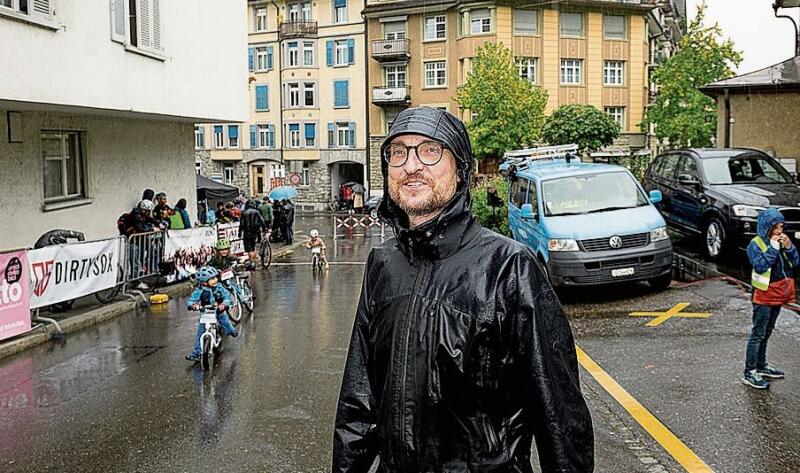 Für OK-Präsident Ruben Wey war der Anlass ein kleines Wasserfest zum 10-Jahr-Jubiläum auf dem steilsten Velostrassenrennen in der Stadt Luzern.