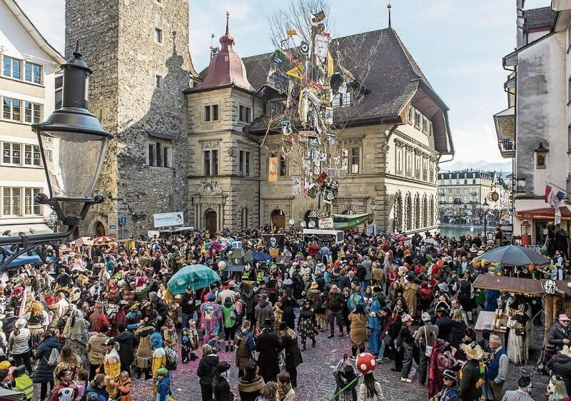 Die Lozärner Fasnacht findet von 8. bis 13. Februar statt. Bild: Bruno Gisi