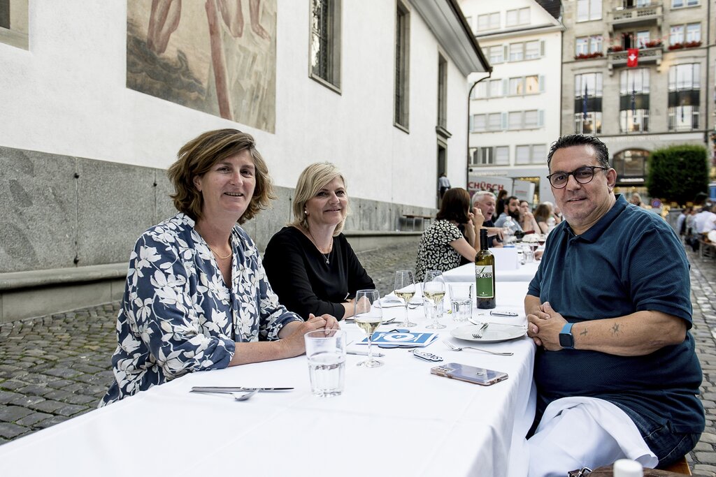 Natürlich war das Abendessen auf der Reussbrücke auch für sie einmalig: Eva und Markus Amsler.
