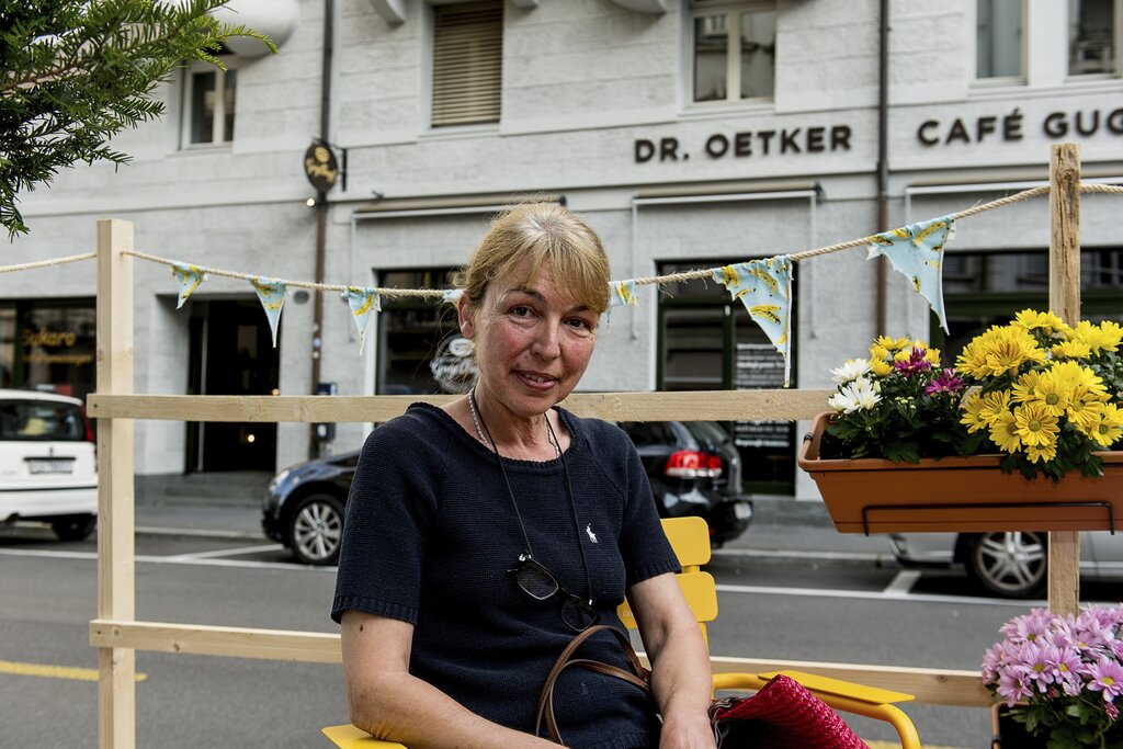 Ana Meier war erstaunt, dass man hier absitzen darf. Sie meinte zuerst, dieser Platz gehöre zu einem Restaurant.
