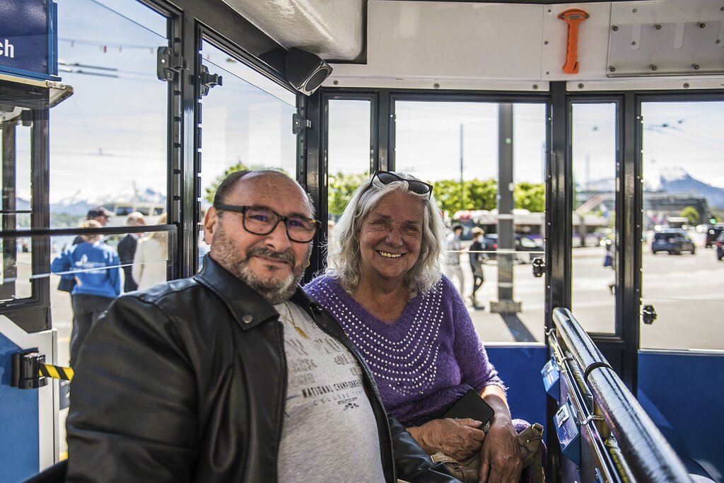 Echte Luzerner sind Hanspeter Thürig und Eva Zibung. Dennoch war die Tour im City-Train am Samstag eine Premiere.
