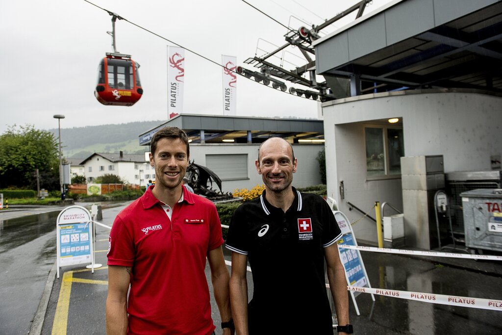 Marco Thali, Pilatus-Bahnen AG und Beat Schorno (links), Verein Swiss City  Marathon, freuen sich jetzt schon auf die 3. Version nächstes Jahr.
