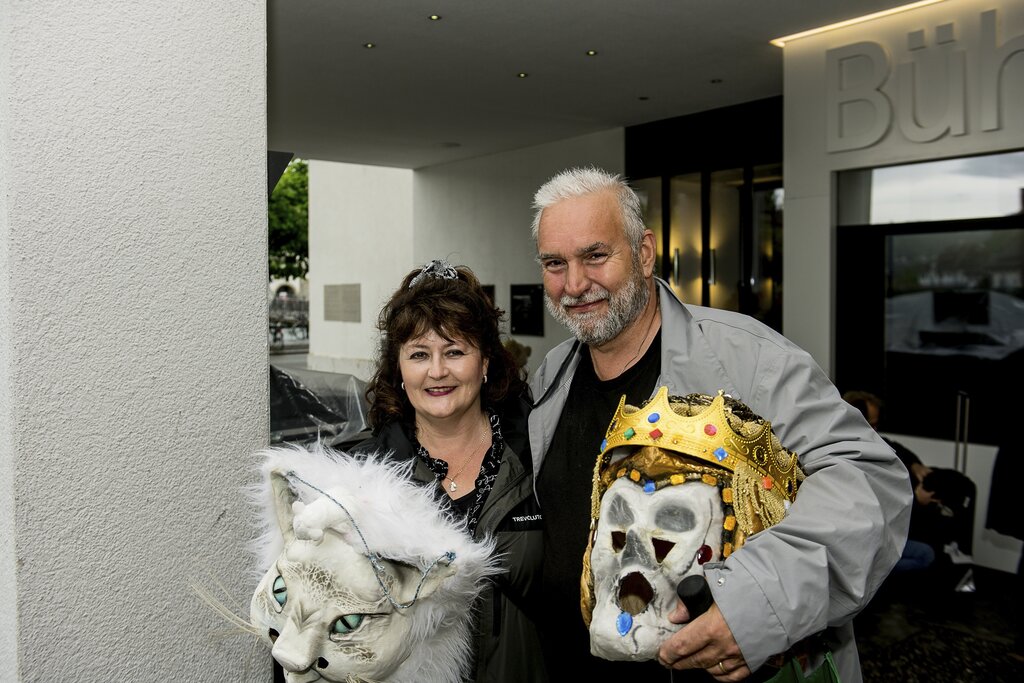 Sandra und Roly Limacher von den Wäsmali-Chatze Lozärn schlenderten in Zweisamkeit durch die Stadt.
