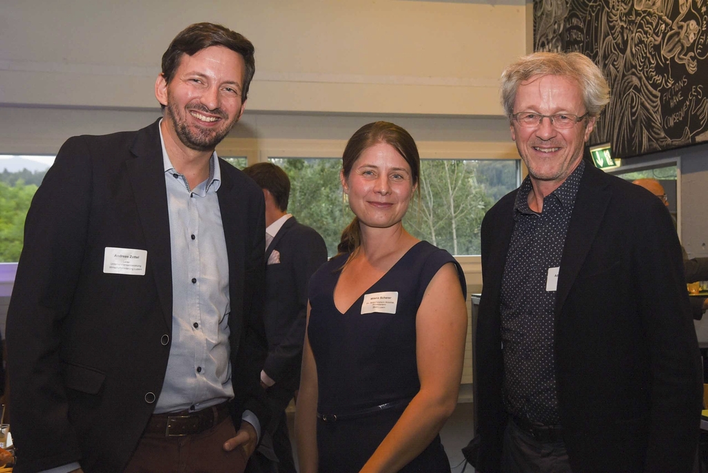 Von links: Andreas Zettel, Wirtschaftsförderung Luzern, und Milena Scherer, Co-Leiterin Mobilität Stadt Luzern, mit Stadtrat Adrian Borgula.
