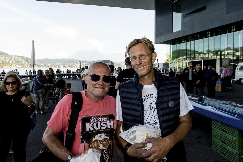 Markus Felzhalb (links) und Rolf Gut waren sich noch nicht sicher, ob der Zopf bereits am Samstagabend gegessen wird.