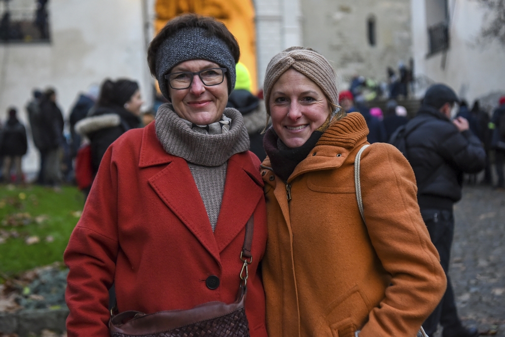 Romy (links) mit Tochter Eliane Tschopp hat diesen Sonntag schöne Erinnerungen und alte Traditionen wieder aufflammen lassen.
