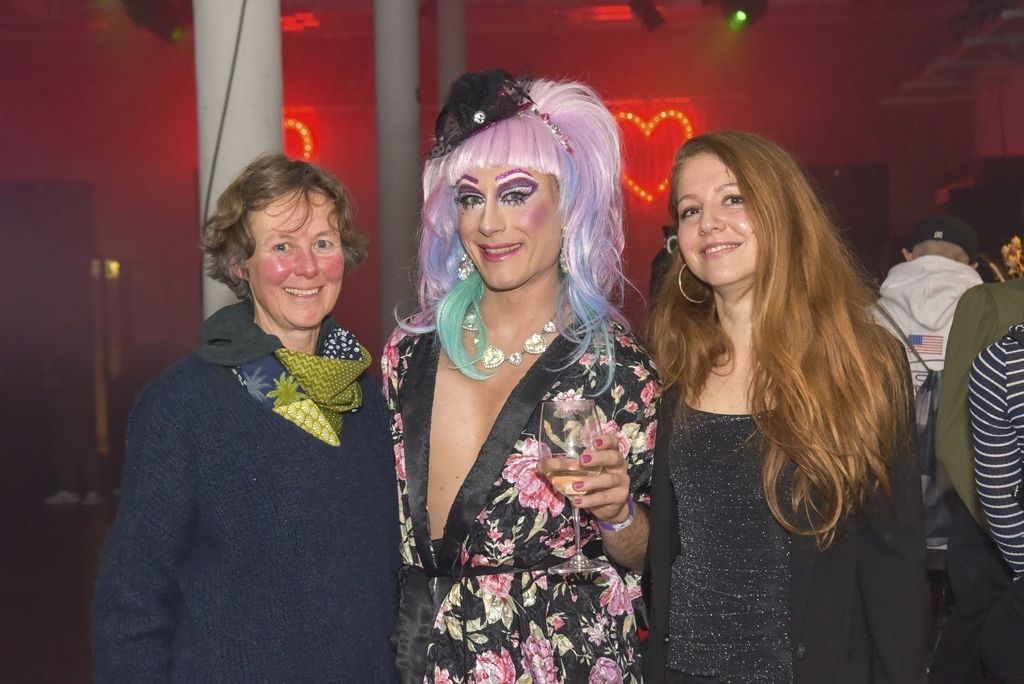 Karin Schulz, Vio la Cornuta und Stephanie Hollinger (v. l.) finden die Atmosphäre sehr warm, herzlich und sehr inklusiv. 
