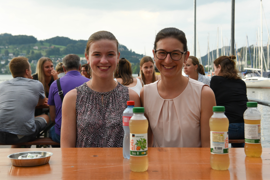 Franziska (links) und Silvia Krummenacher freuten sich auf den Film «Green Book» und auf einen schönen Abend.
