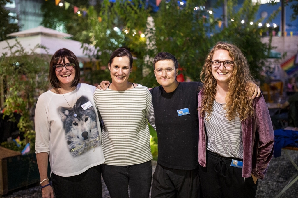 Von links: Susanne Wolf, Corinne Imbach, Kathy Bajaria und Jasmine Meyer sorgten mitunter dafür, dass das Festival dieses Jahr zum ersten Mal im Treibhaus stattfand.
