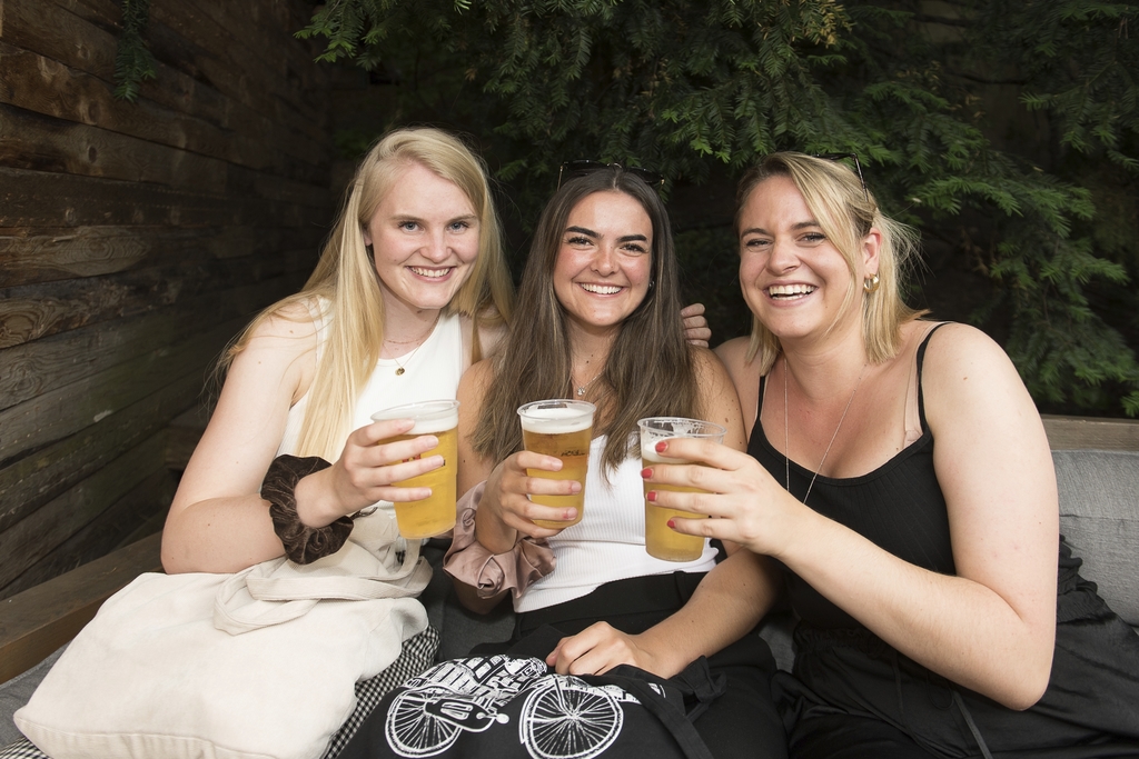 Haben für den Match am Mittwoch eine Lernpause vom Studium eingelegt: Ramona Kühnis, Isabel Parpan und Mara Petrillo (v. l.).
