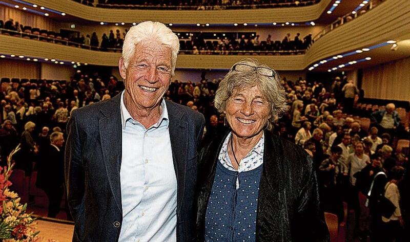 V.l.: Julia Onken, Autorin, Gründerin und Leiterin Frauenseminar Bodensee, Moderator Kurt Aeschbacher und Eveline Widmer-Schlumpf, Präsidentin Stiftungsrat Pro Senectute Schweiz.
